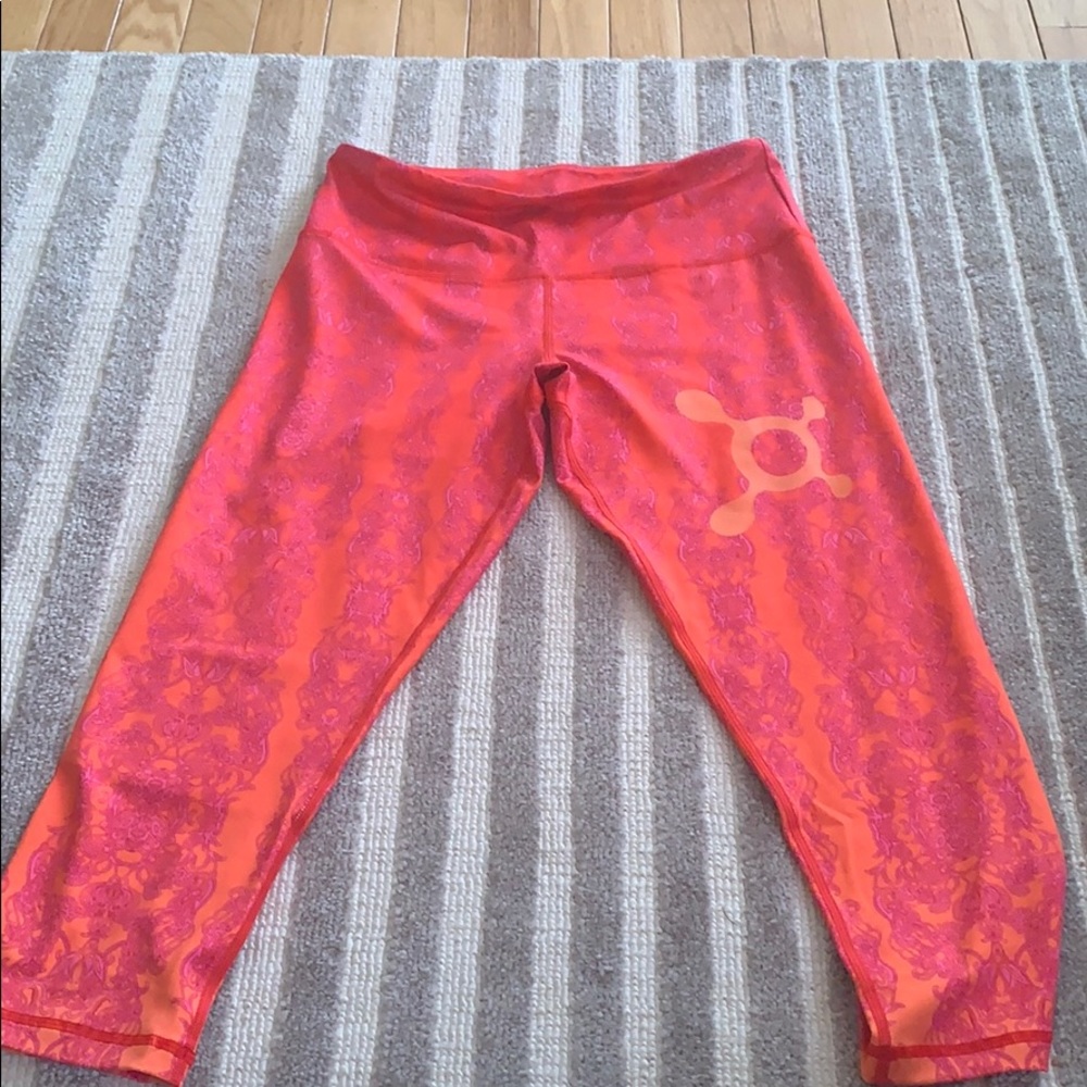 Orangetheory Capri Print Leggings